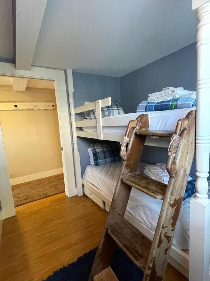 Seablue Cottage - Downstairs; 2 Blocks To The Beach 加尔维斯敦 外观 照片